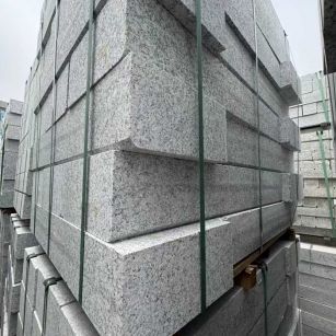 长春芝麻白路牙石 马路牙子
