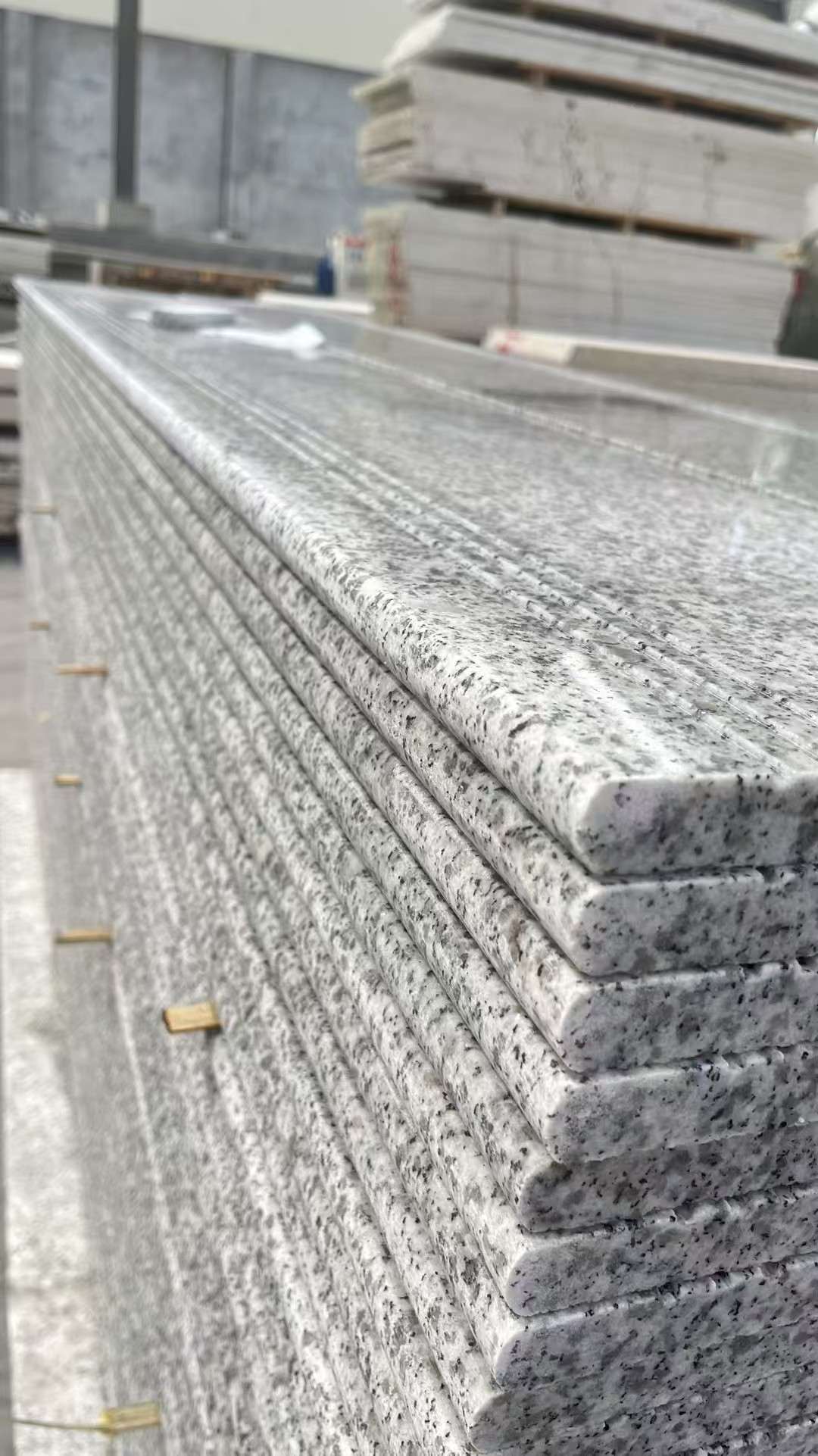 长春芝麻白楼梯踏步 花岗岩楼梯板材